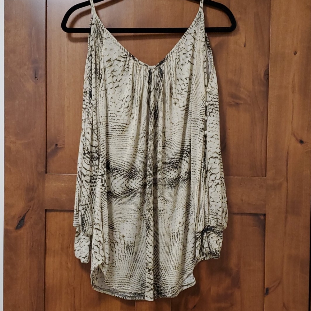 Semi sheer snake print top!